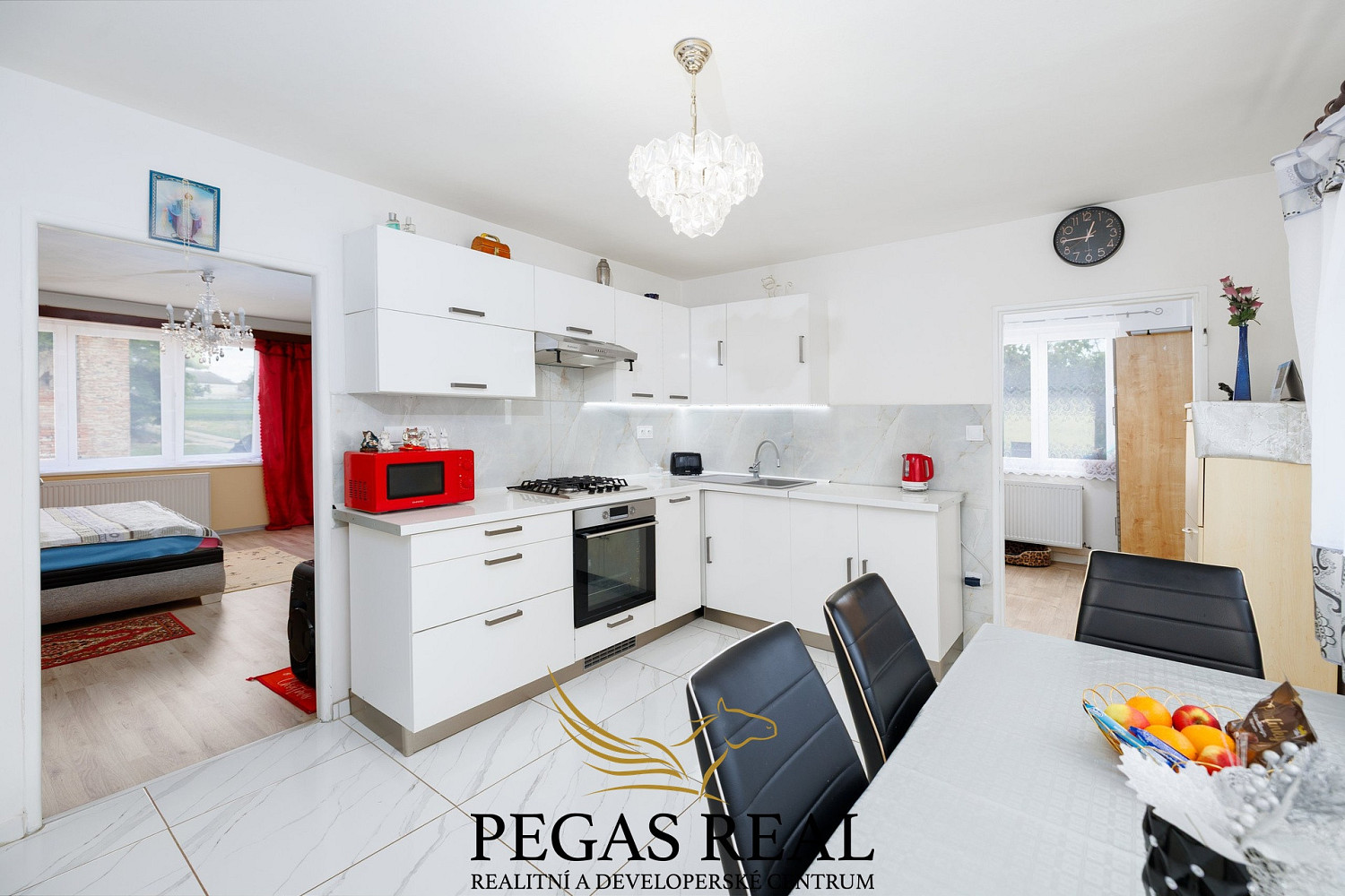Prodej domu 147 m² s pozemkem 467 m² — photo 2