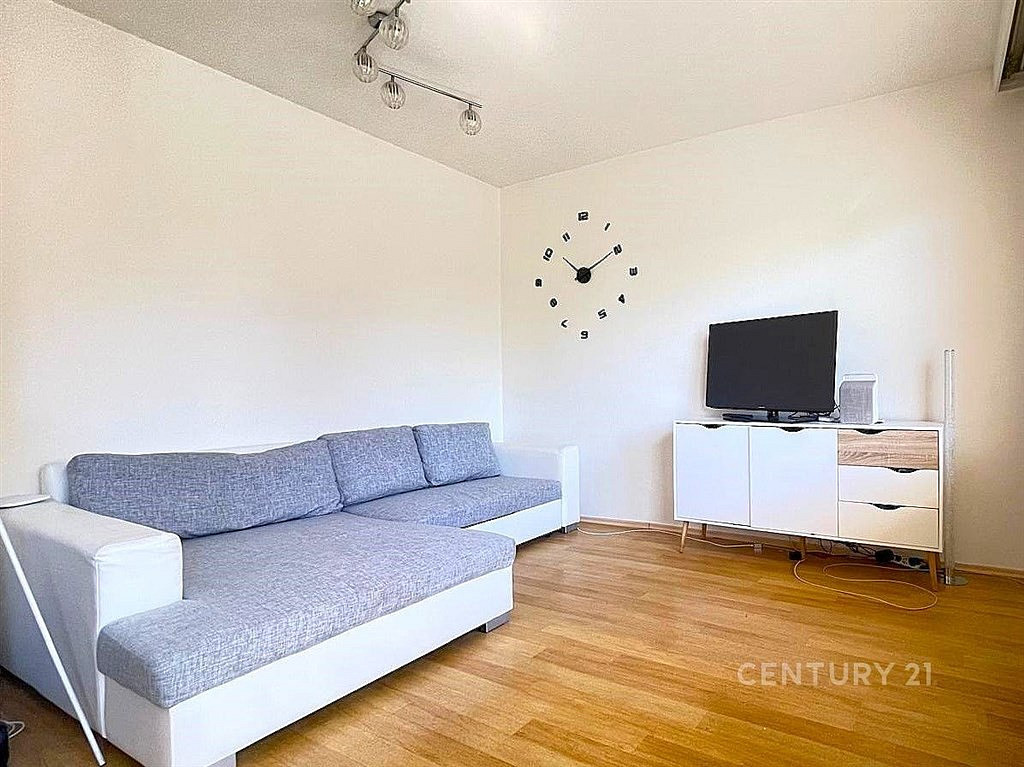 Pronájem bytu 4+kk 83 m² — photo 3