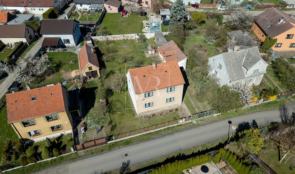 Prodej domu 127 m² s pozemkem 886 m², Semice – náhled fotky 2