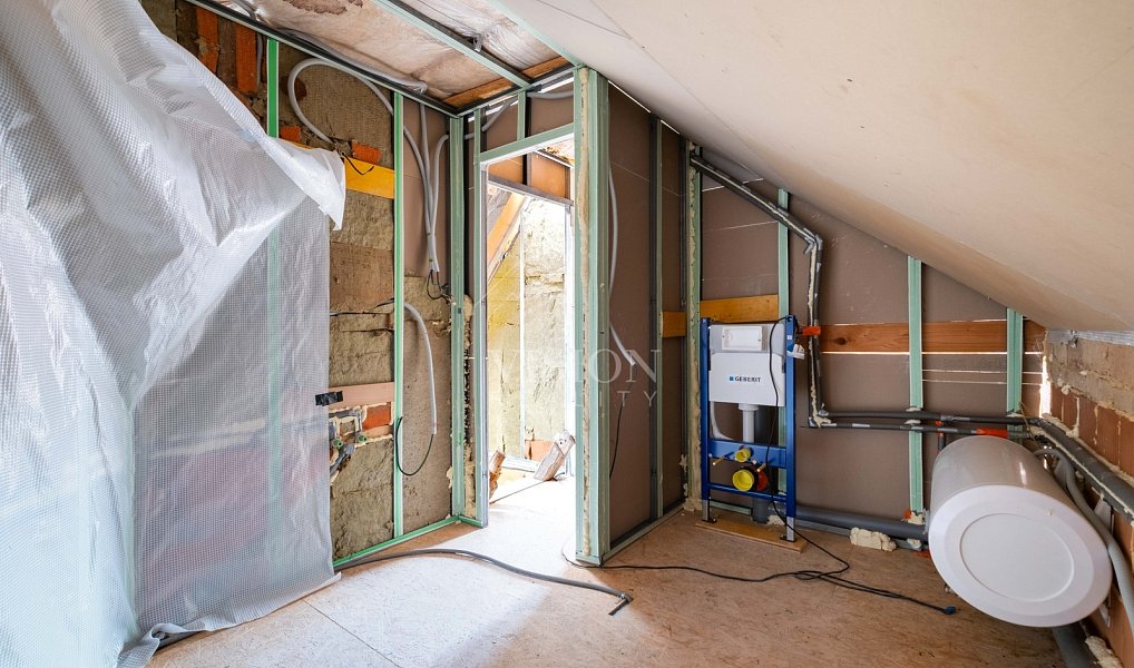 Prodej domu 134 m² s pozemkem 93 m², Srnín – náhled fotky 34