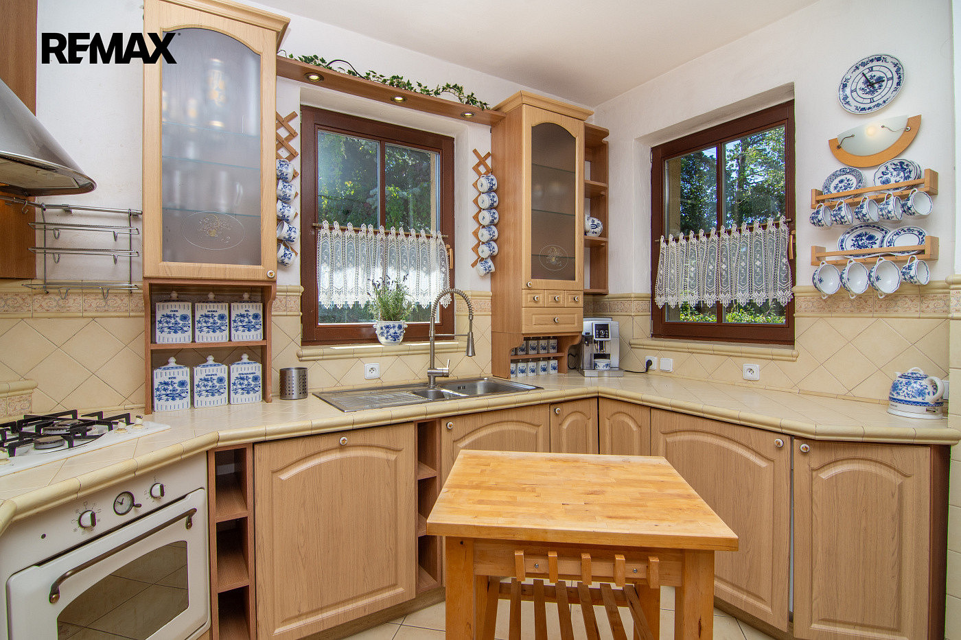 Prodej domu 156 m² s pozemkem 950 m² — photo 2