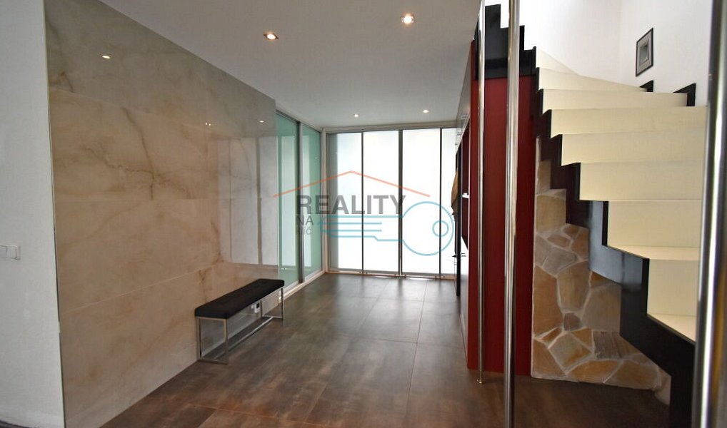 Prodej domu 170 m² s pozemkem 815 m², Vodochody – náhled fotky 4