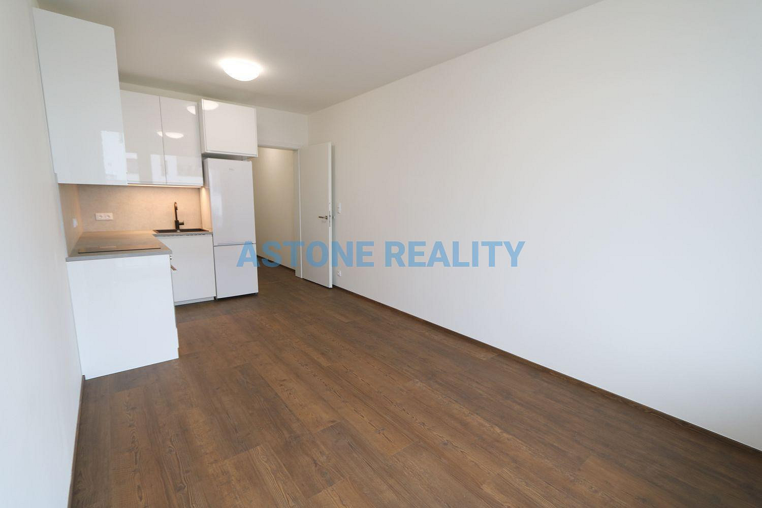 Pronájem bytu 2+kk 44 m² — photo 4