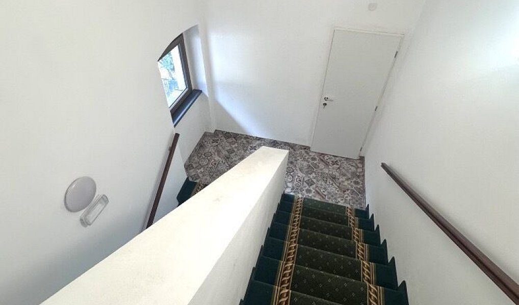 Prodej ubytovacího objektu 486 m², Dalovice – náhled fotky 32