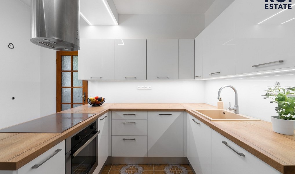 Prodej domu 385 m² s pozemkem 3 509 m², Ochoz u Brna – náhled fotky 3