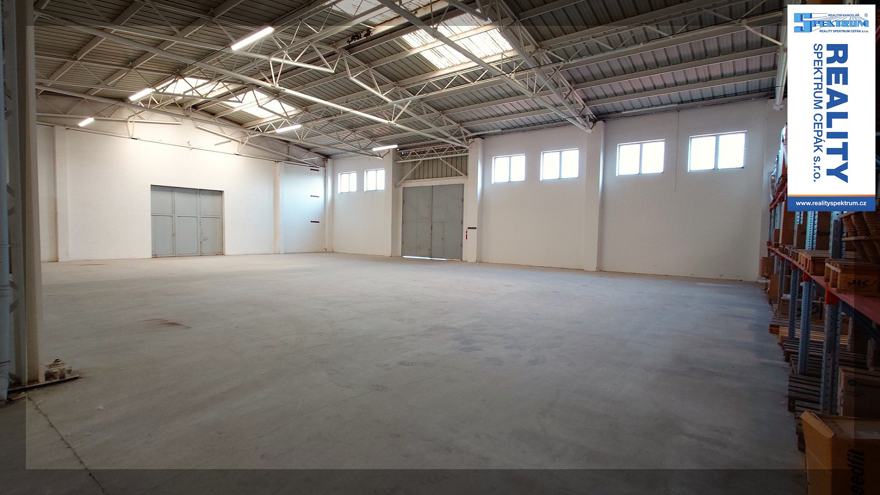 Pronájem skladovacích prostor 420 m²