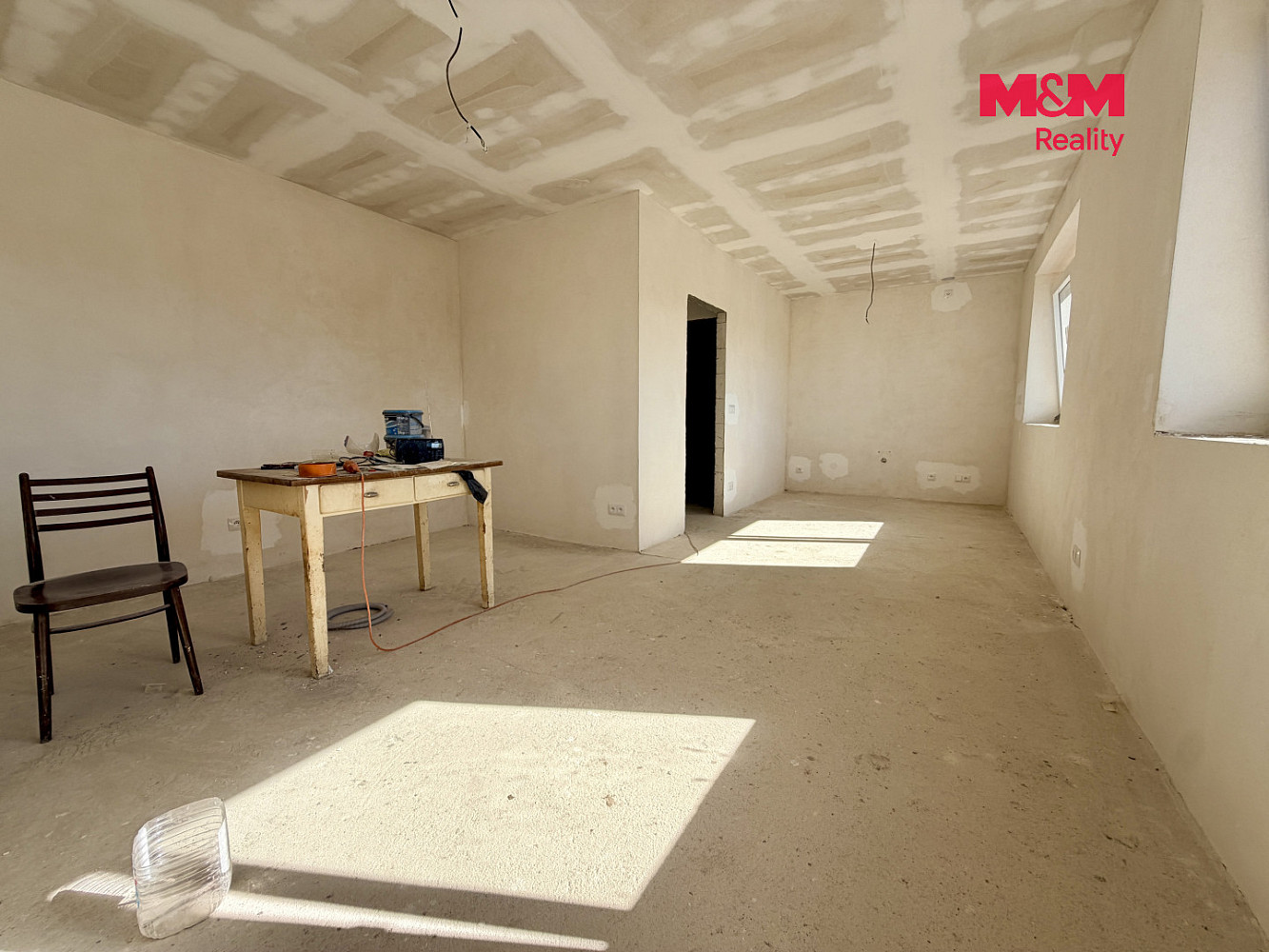 Prodej obchodních prostor 154 m² – fotografie 3