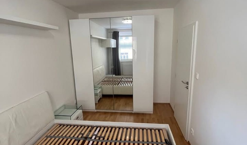 Pronájem bytu 3+kk 72 m², Praha – náhled fotky 13