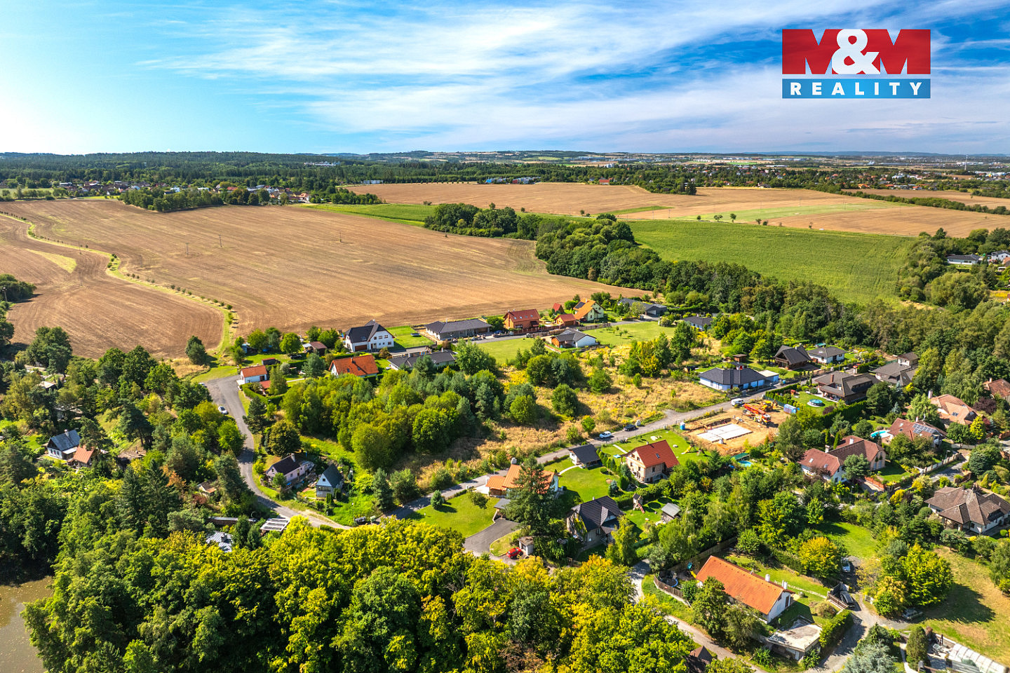 Prodej stavebního pozemku 1 004 m² – fotografie 4