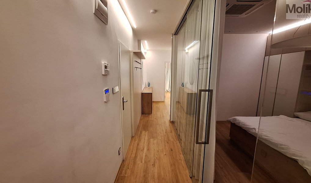 Prodej domu 425 m² s pozemkem 425 m², Teplice – náhled fotky 13