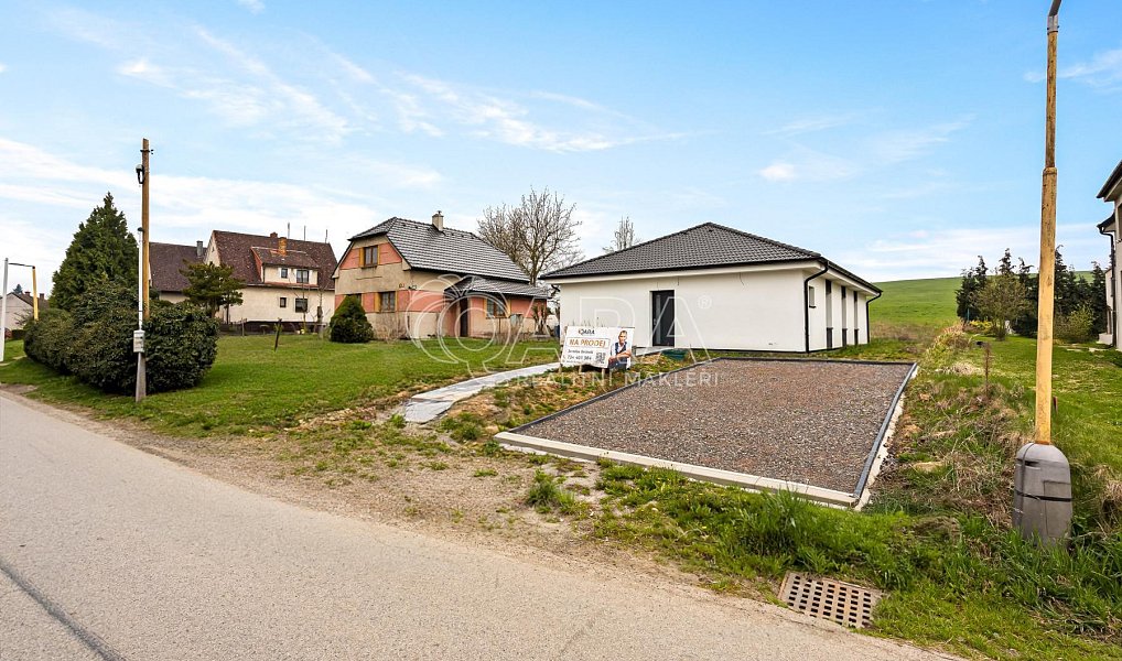 Prodej domu 120 m² s pozemkem 846 m², Kozárovice – náhled fotky 11