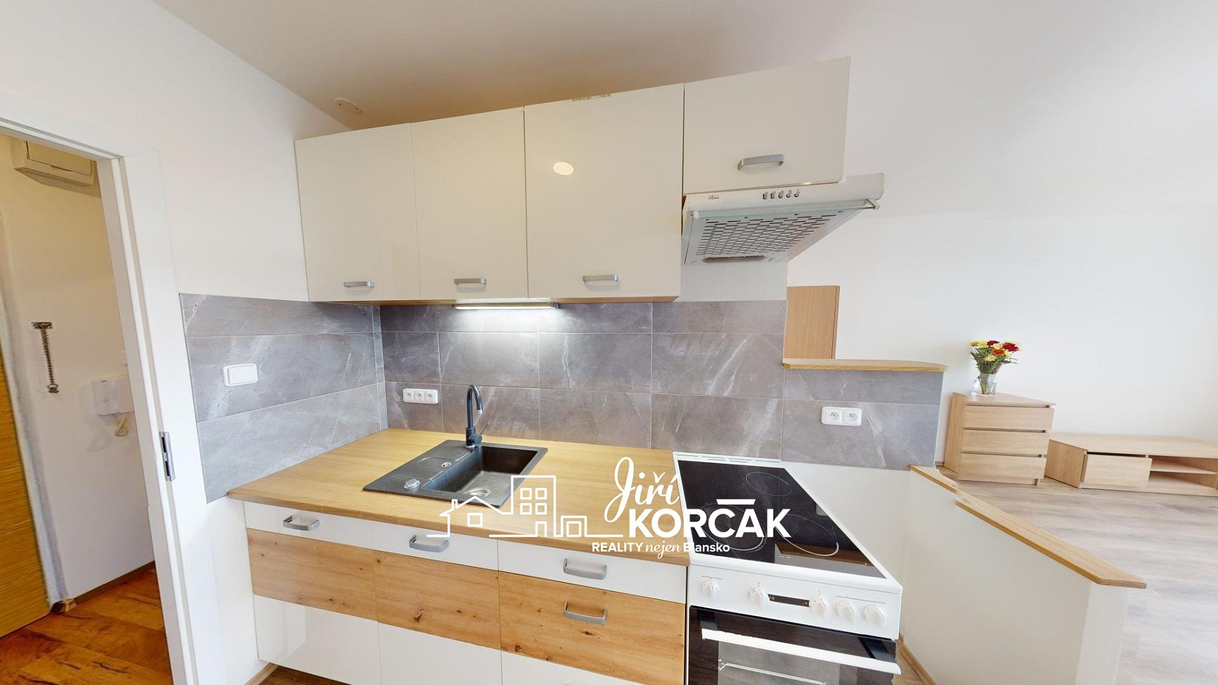 Prodej bytu 1+kk 28 m² — photo 4