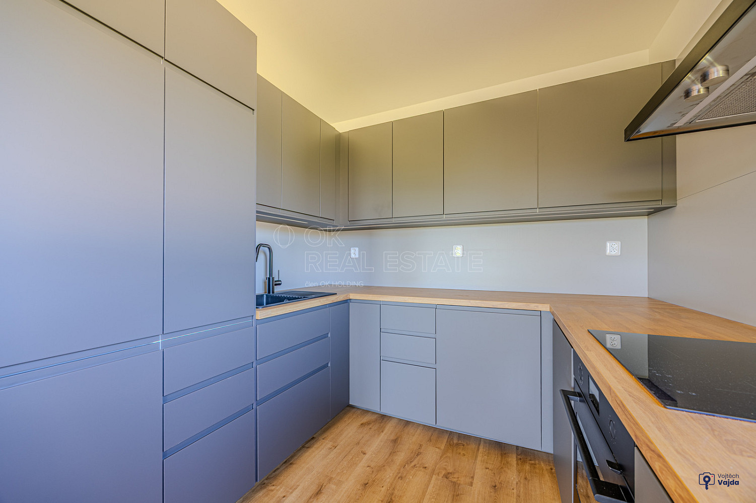 Prodej domu 74 m² s pozemkem 1 396 m² — photo 2