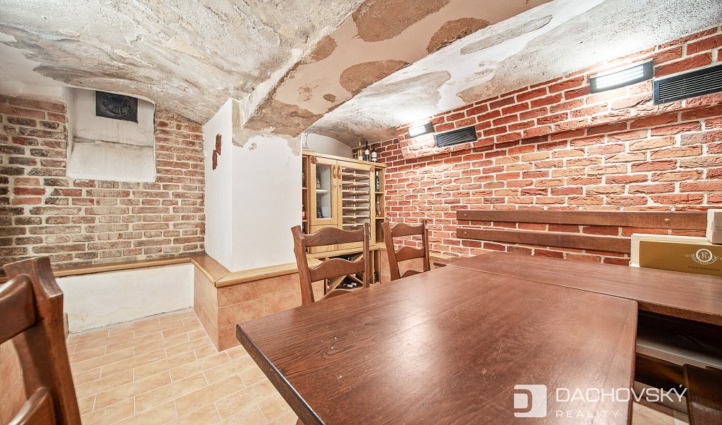 Prodej kanceláře 374 m², Pardubice – náhled fotky 50