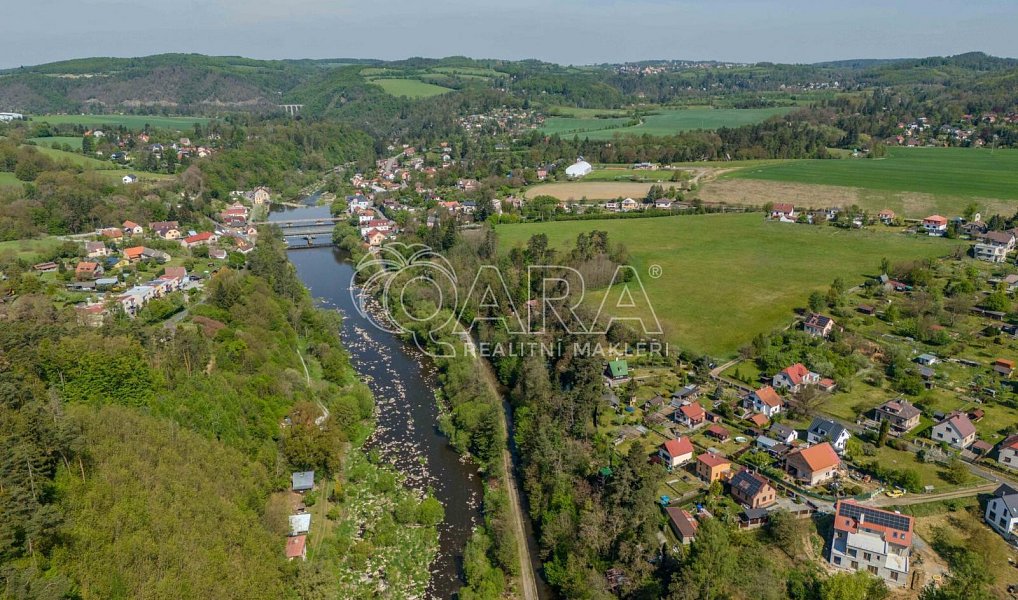 Prodej stavebního pozemku 1 676 m², Kamenný Přívoz – náhled fotky 9
