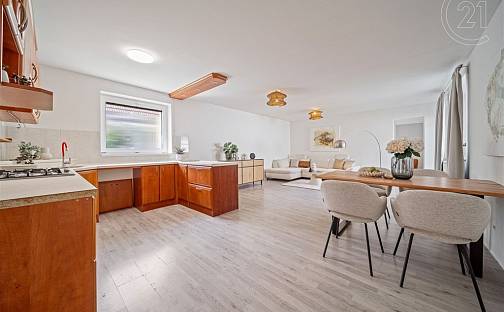 Prodej domu 123 m² s pozemkem 512 m², Dlouhá, Pečky - Velké Chvalovice, okres Kolín