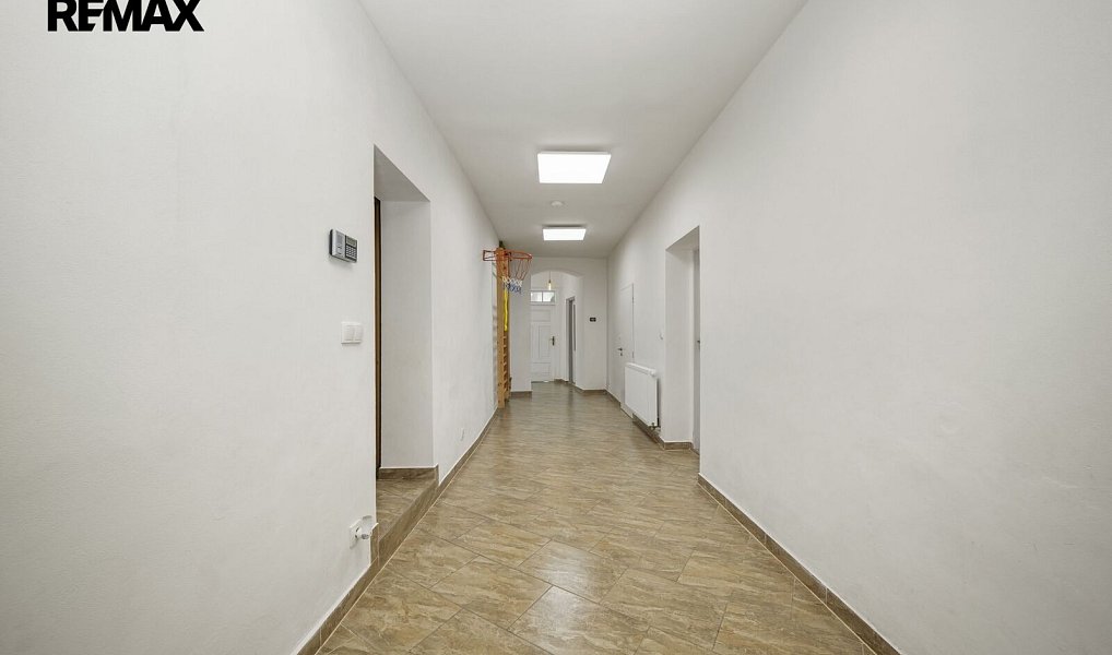 Prodej domu 210 m² s pozemkem 743 m², Modřice – náhled fotky 2
