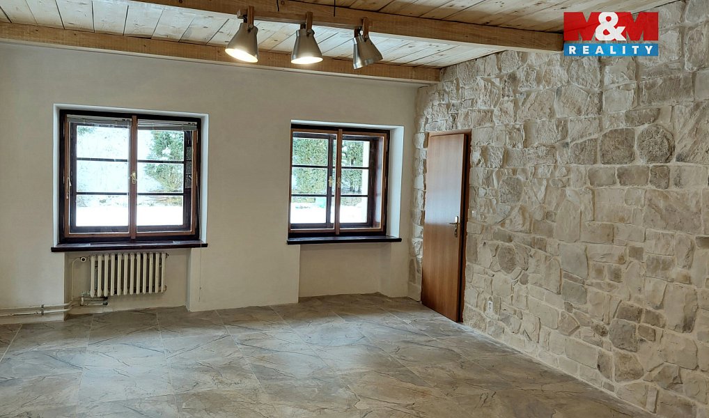 Prodej ubytovacího objektu 620 m², Mukařov – náhled fotky 6