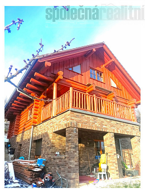 Prodej domu 200 m² s pozemkem 1 183 m²
