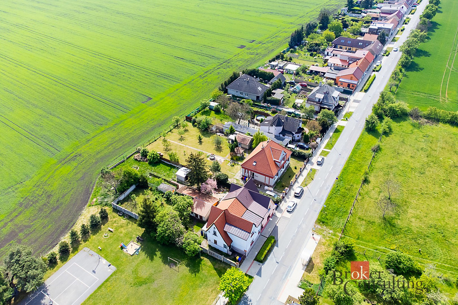 Prodej domu 228 m² s pozemkem 700 m² – fotografie 3