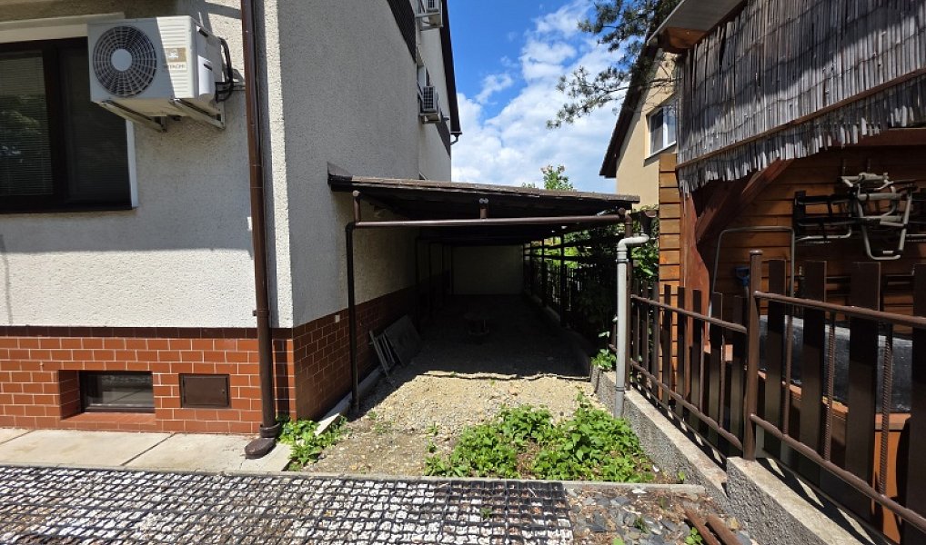 Prodej domu 229 m² s pozemkem 559 m², Holešov – náhled fotky 3