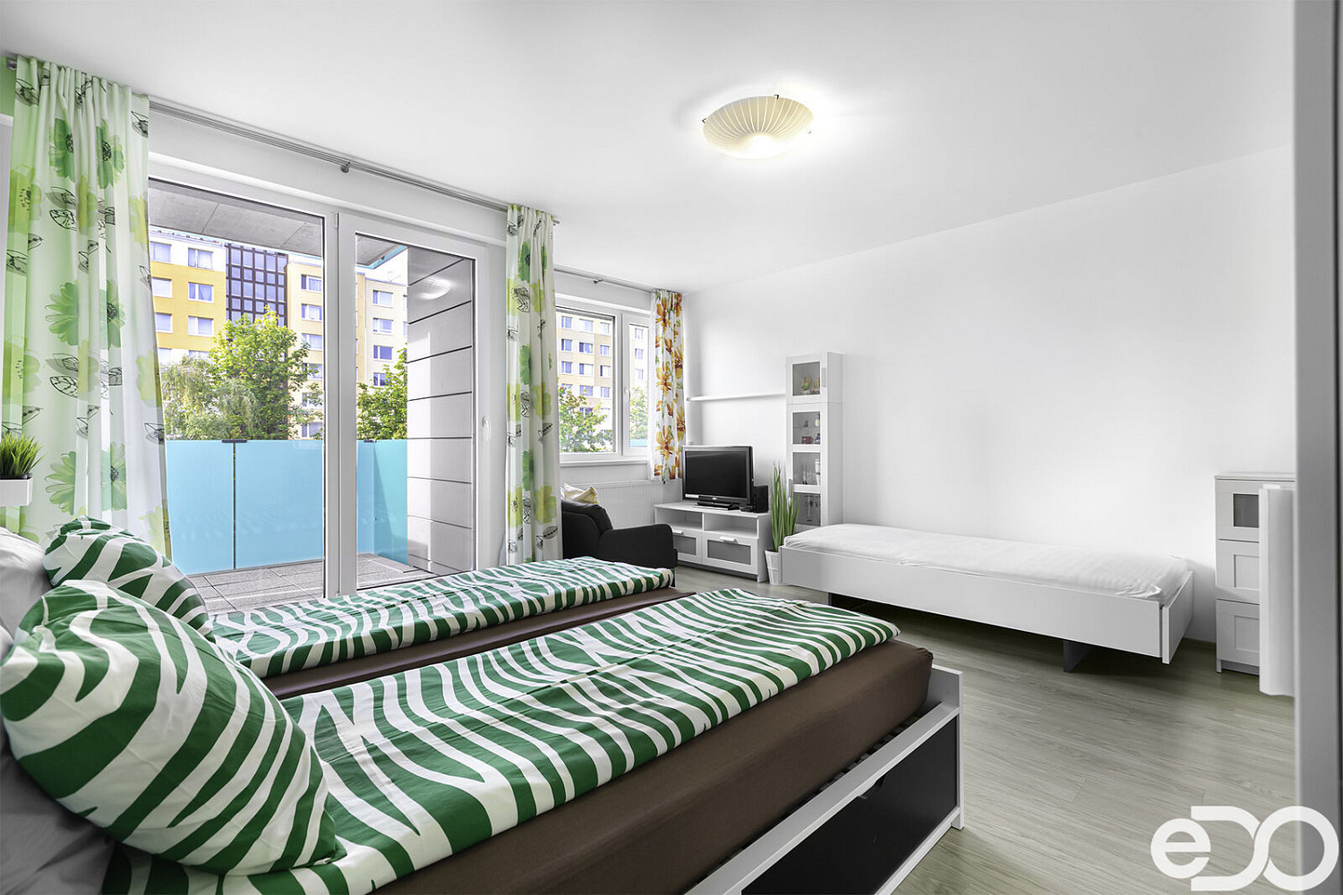 Pronájem bytu 1+kk 43 m² – fotografie 3