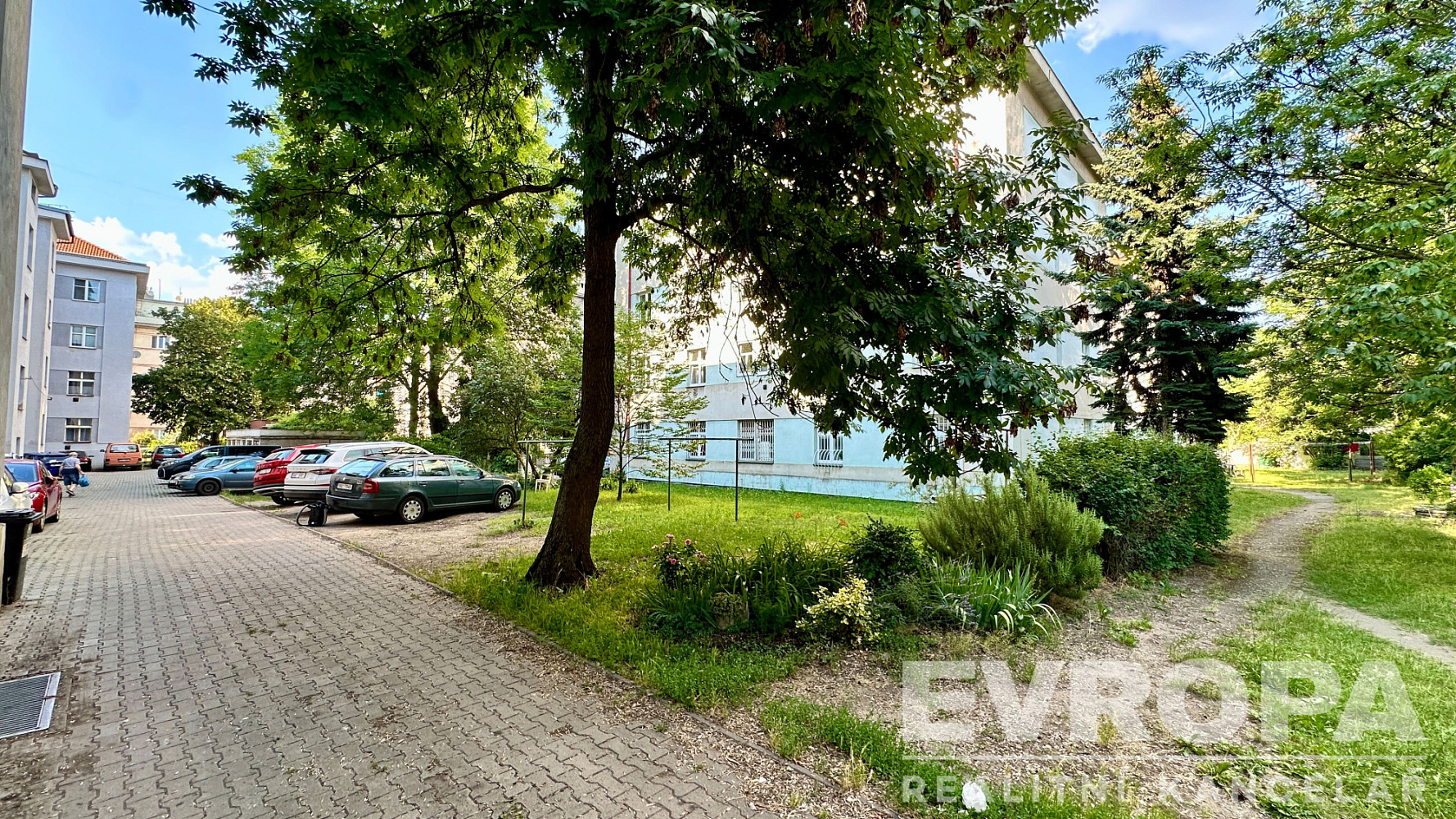 Prodej bytu 1+kk 30 m² — photo 3
