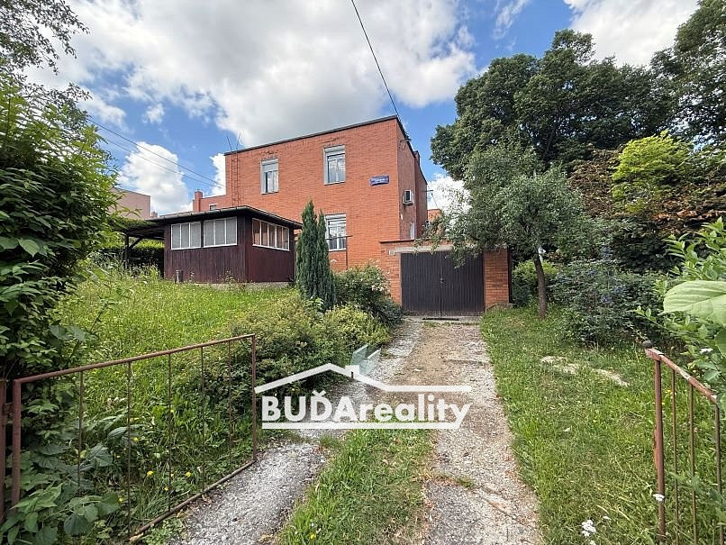 Prodej domu 85 m² s pozemkem 245 m²