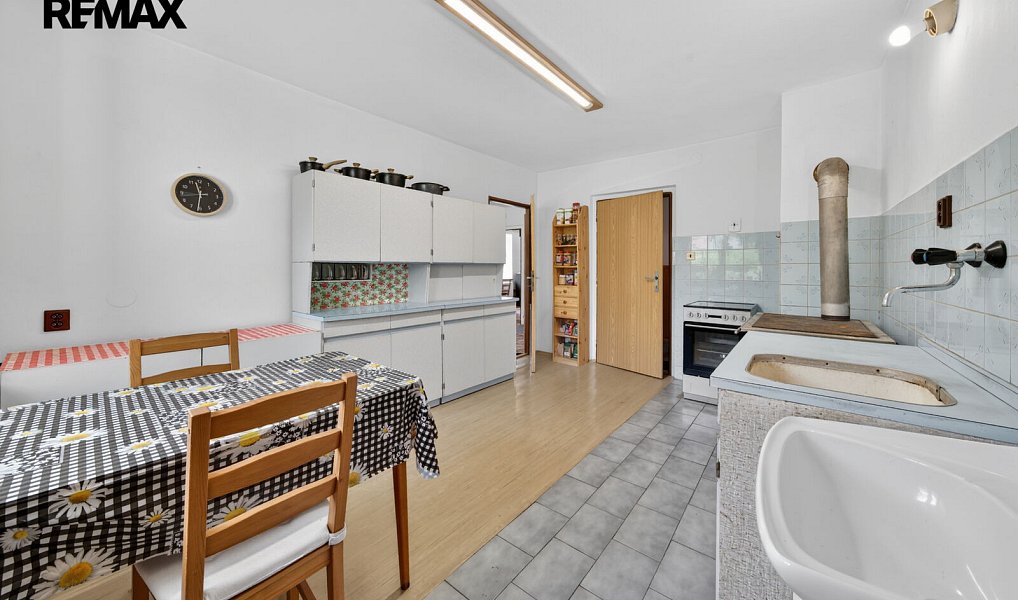 Prodej domu 281 m² s pozemkem 1 914 m², Mnich – náhled fotky 8