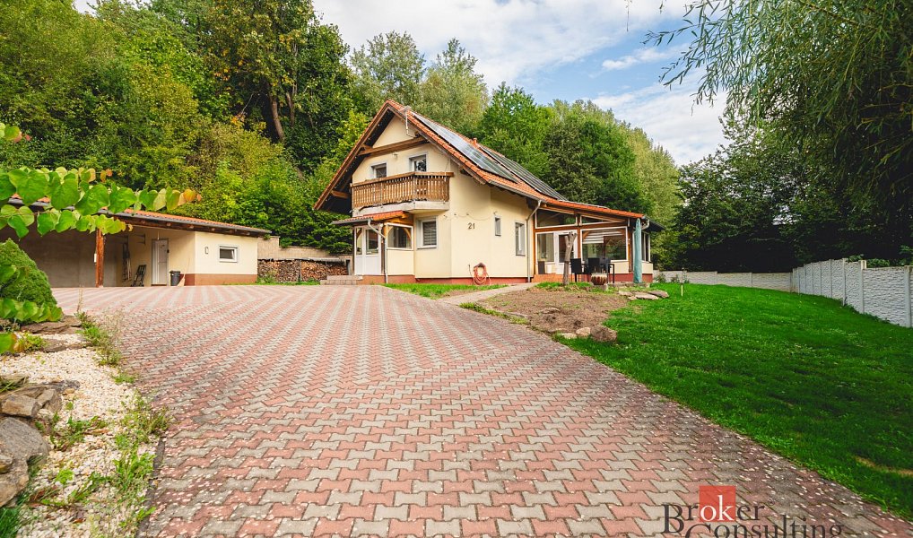 Prodej domu 145 m² s pozemkem 1 739 m², Přimda – náhled fotky 2