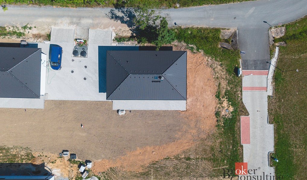 Prodej domu 152 m² s pozemkem 935 m², Kamenný Újezd – náhled fotky 27