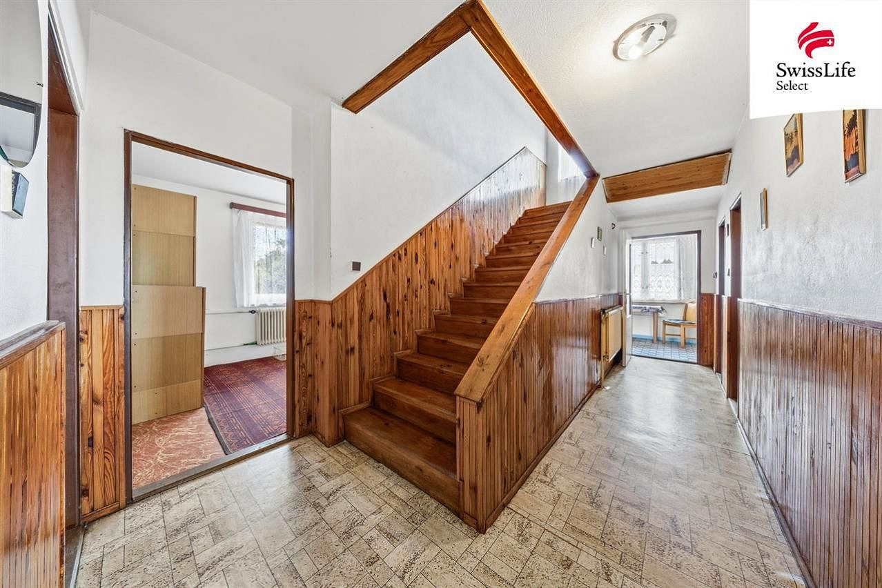 Prodej domu 325 m² s pozemkem 2 293 m² — photo 2