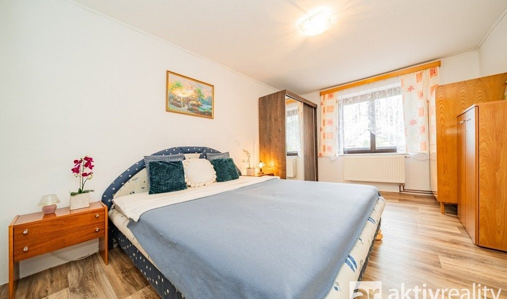 Prodej domu 225 m² s pozemkem 904 m², Vodochody – náhled fotky 8