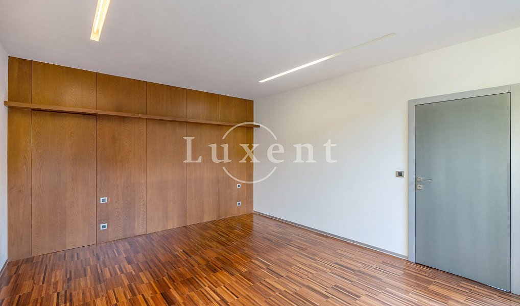 Prodej domu 261 m² s pozemkem 1 135 m², Tuchoměřice – náhled fotky 8