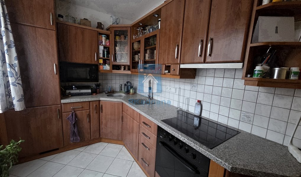 Prodej bytu 3+1 80 m², Plzeň – náhled fotky 2