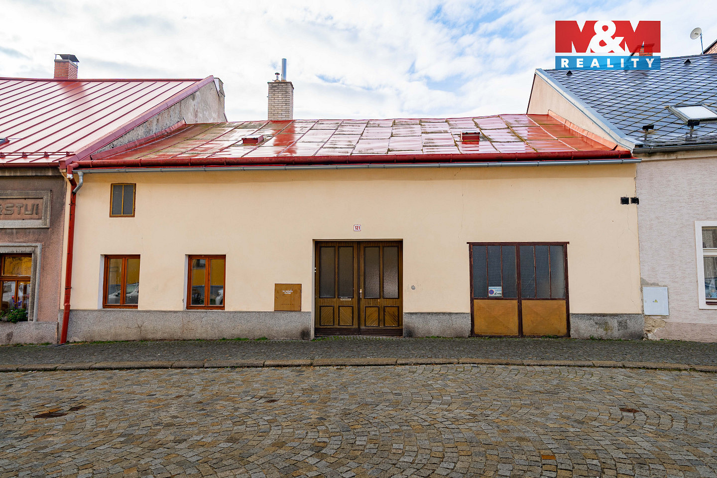 Prodej nájemního domu, činžáku 200 m² — photo 3