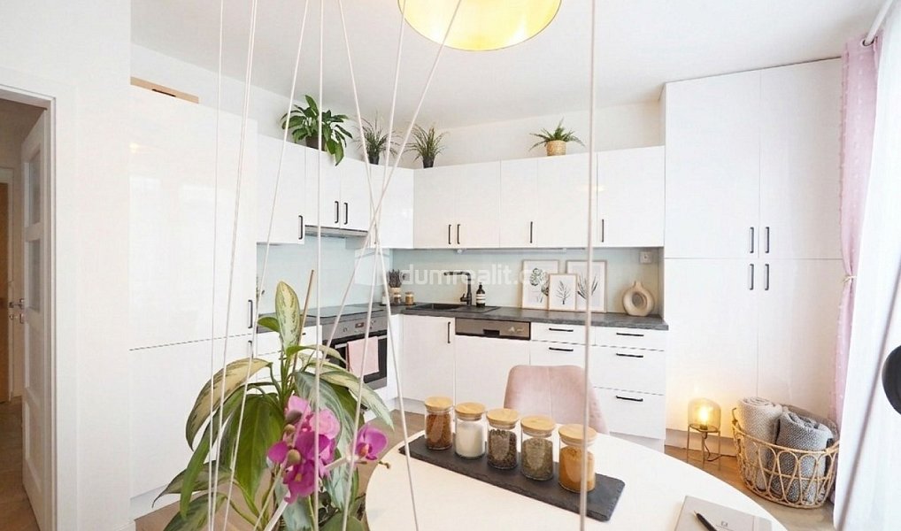 Prodej bytu 1+kk 39 m², Praha – náhled fotky 3