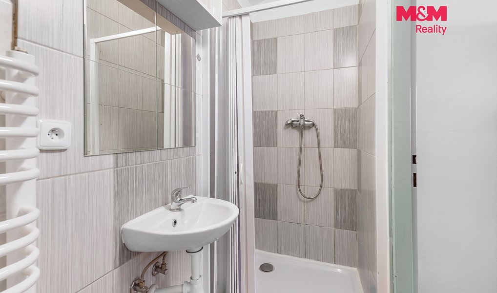 Prodej domu 161 m² s pozemkem 207 m², Kladno – náhled fotky 4