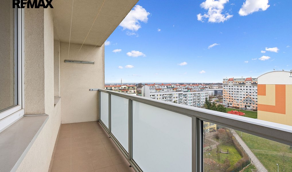 Prodej bytu 3+1 70 m², Praha – náhled fotky 3