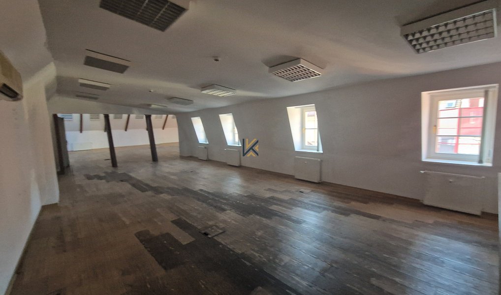 Pronájem kanceláře 131 m², Praha – náhled fotky 7