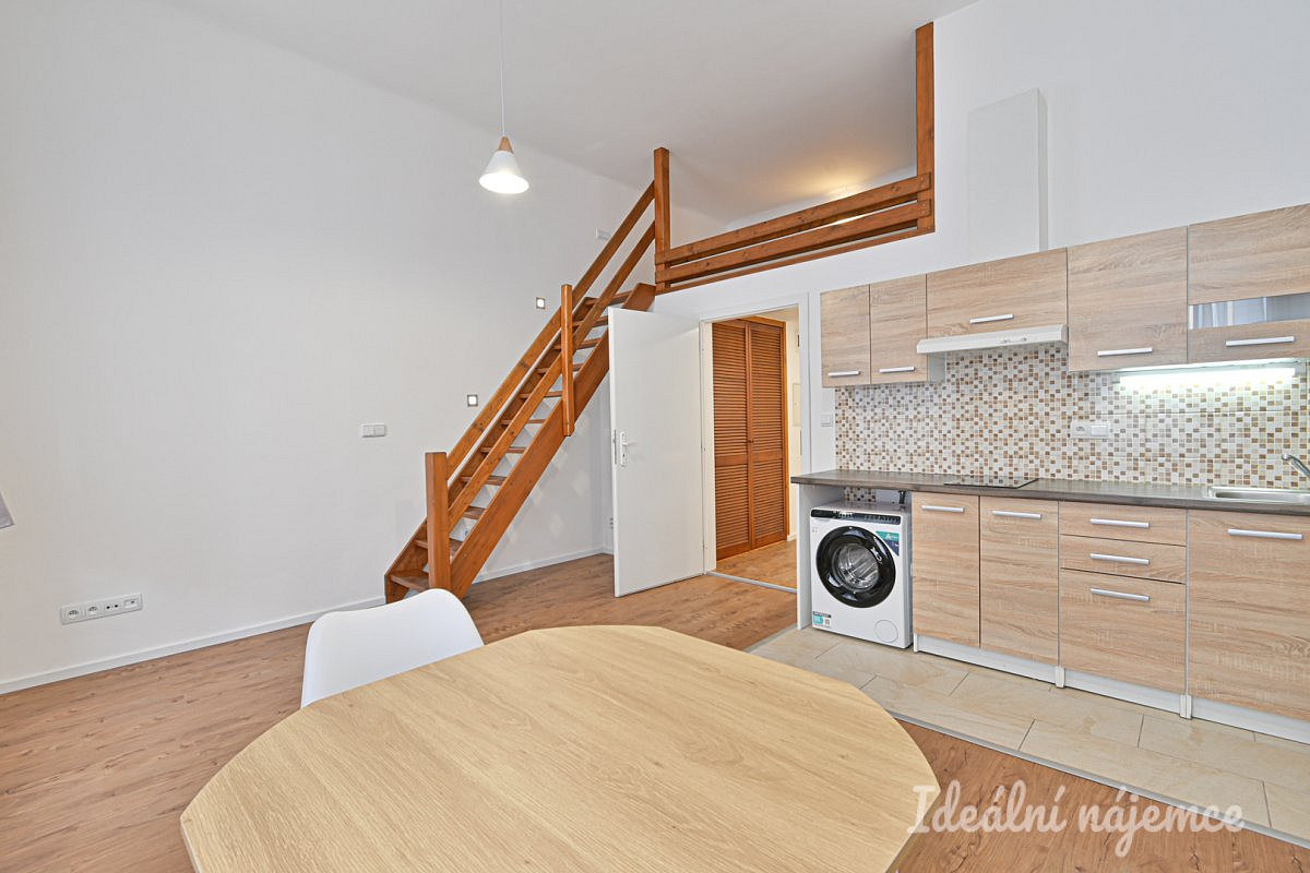 Pronájem bytu 1+kk 26 m²