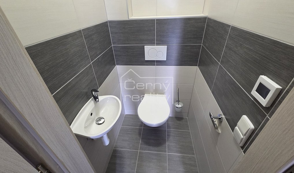 Pronájem bytu 3+kk 76 m², Sopřeč – náhled fotky 9