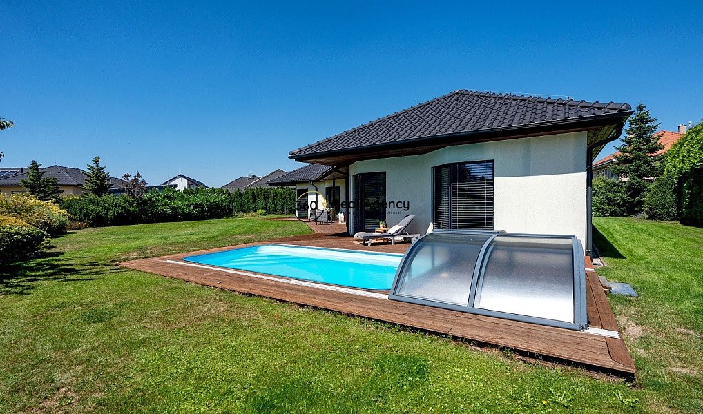 Prodej domu 214 m² s pozemkem 1 240 m², Trnová – náhled fotky 23
