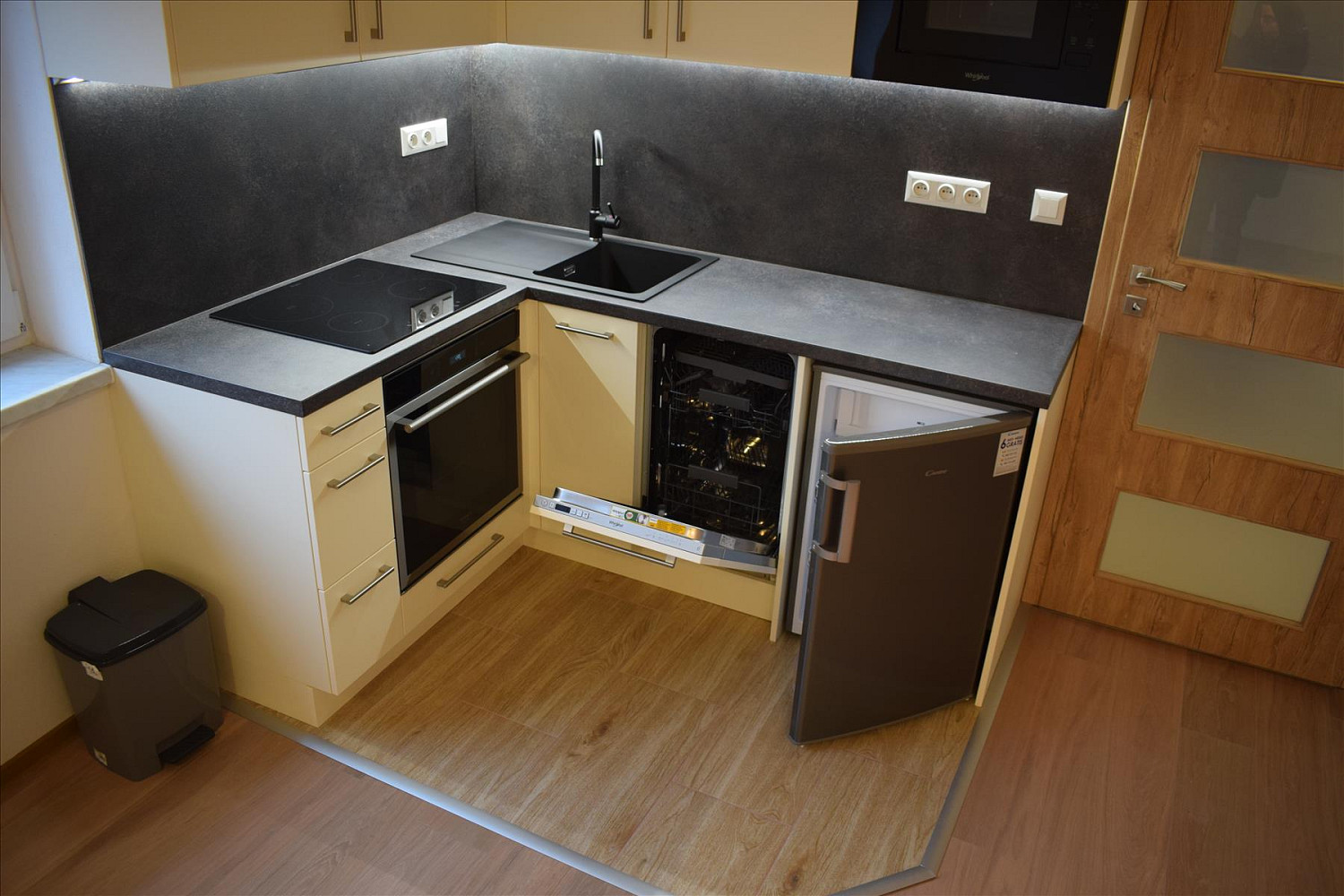 Pronájem bytu 2+kk 60 m² – fotografie 2