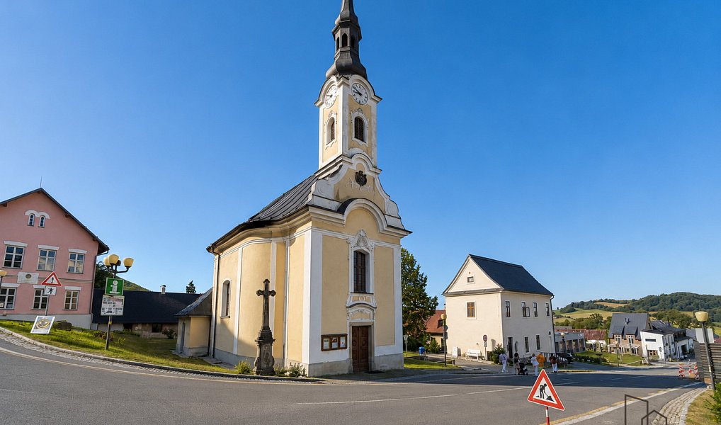Prodej domu 200 m² s pozemkem 200 m², Hukvaldy – náhled fotky 24