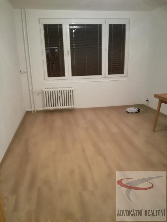Pronájem bytu 2+1 60 m² – fotografie 2