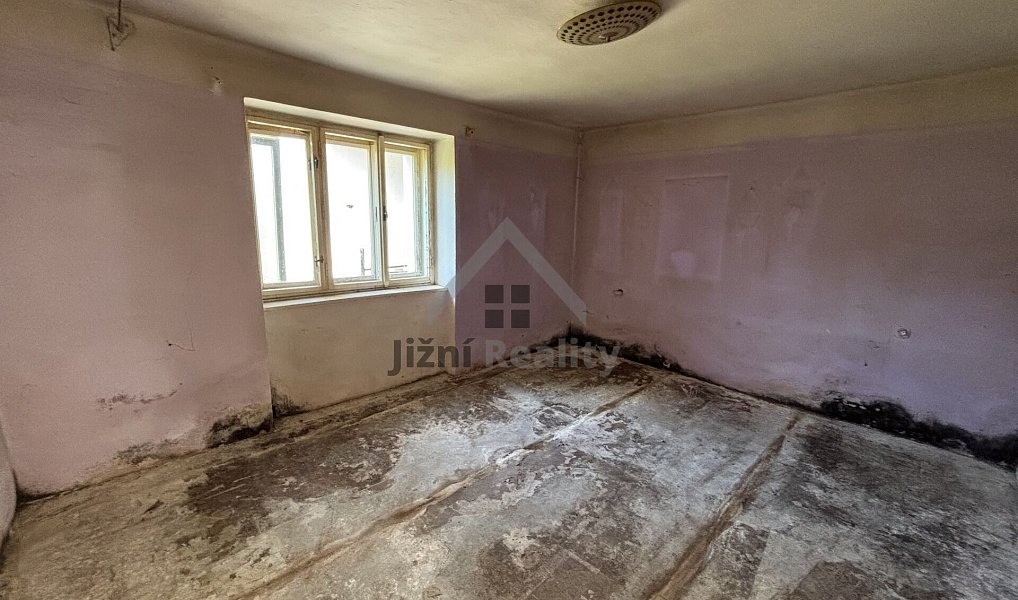 Prodej domu 200 m² s pozemkem 1 379 m², Dívčice – náhled fotky 8