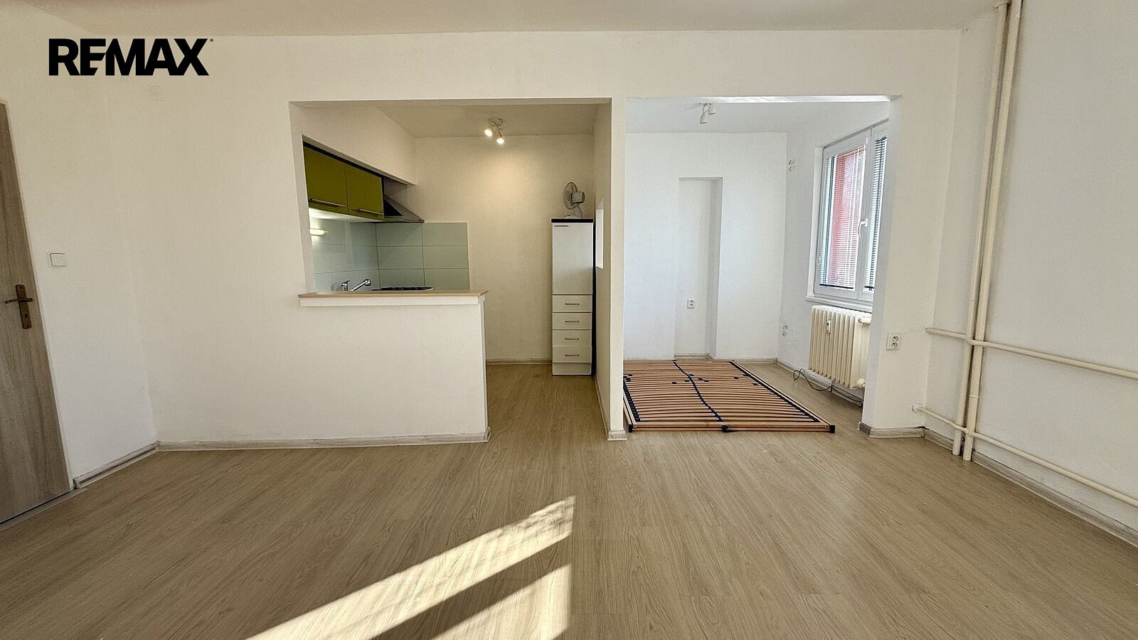 Pronájem bytu 1+kk 35 m² – fotografie 2