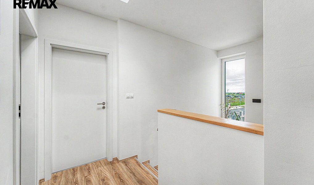 Prodej domu 144 m² s pozemkem 265 m², Chýně – náhled fotky 11