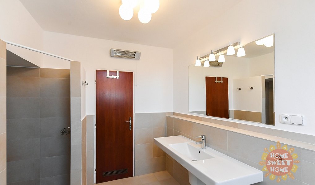 Pronájem kanceláře 417 m², Praha – náhled fotky 18